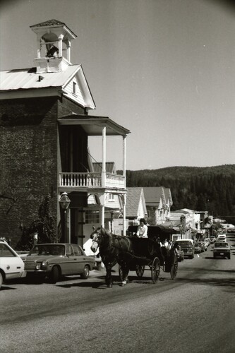 Click to see PIC 7-CARTER 81-21 of Broad Street - Nevada City (PIC 7-CARTER 81)