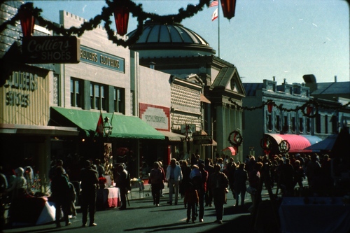 Christmas time in Grass Valley and Nevada City (PIC 7-CARTER 19)