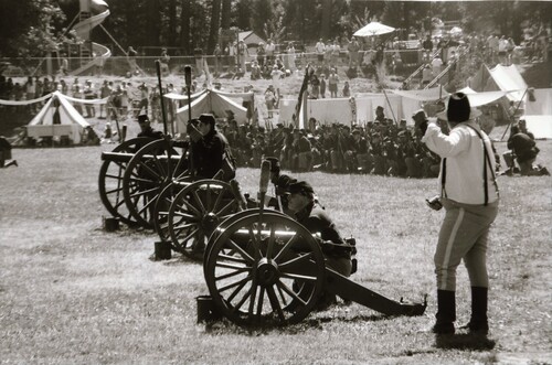 Click to see PIC 7-CARTER 53-48 of Civil War Battle Reenactment at Pioneer Park for Constitution Day (PIC 7-CARTER 53)