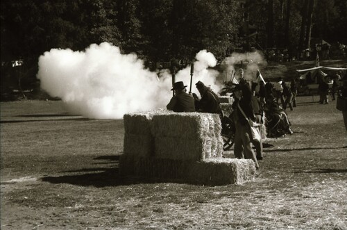 Click to see PIC 7-CARTER 49-11 of Civil War Battle Reenactment at Pioneer Park (PIC 7-CARTER 49)