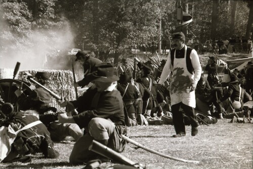 Click to see PIC 7-CARTER 49-20 of Civil War Battle Reenactment at Pioneer Park (PIC 7-CARTER 49)