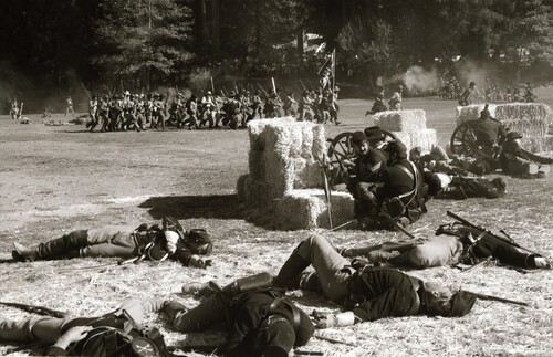 Click to see PIC 7-CARTER 49-27 of Civil War Battle Reenactment at Pioneer Park (PIC 7-CARTER 49)