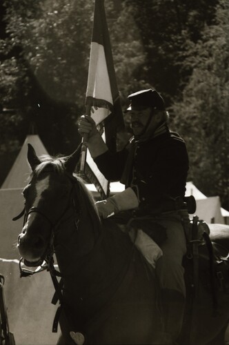 Click to see PIC 7-CARTER 49-44 of Civil War Battle Reenactment at Pioneer Park (PIC 7-CARTER 49)