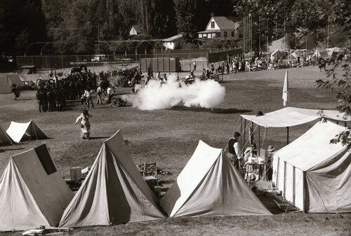 Click to see PIC 7-CARTER 50-19 of Civil War Reenactment at Pioneer Park for Constitution Day (PIC 7-CARTER 50)