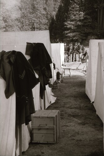 Click to see PIC 7-CARTER 50-26 of Civil War Reenactment at Pioneer Park for Constitution Day (PIC 7-CARTER 50)