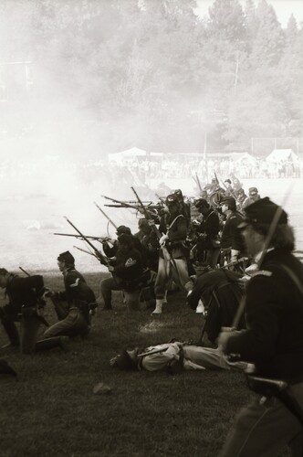 Click to see PIC 7-CARTER 61-5 of Civil War Reenactment at Pioneer Park (PIC 7-CARTER 61)
