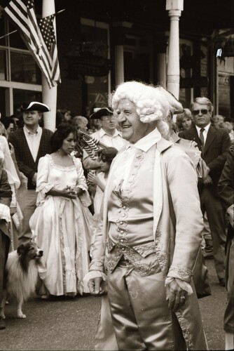 Click to see PIC 7-CARTER 57-3 of Constitution Day Parade (PIC 7-CARTER 57)