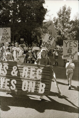 Click to see PIC 7-CARTER 58-7 of Constitution Day Parade (PIC 7-CARTER 58)