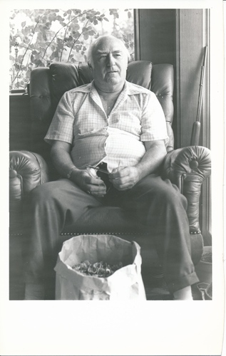 Click to see PIC 7-CARTER 62-3 of Dennis Jones (PIC 7-CARTER 62)