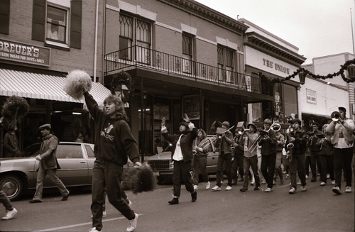 Click to see PIC 7-CARTER 6-11 of Donation Day Parade 1986 (PIC 7-CARTER 6)