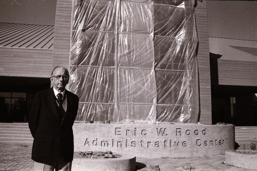Click to see PIC 7-CARTER 4-3 of Eric Rood at the Rood Center (PIC 7-CARTER 4)