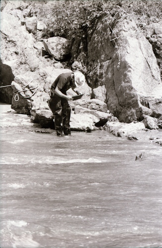 Click to see PIC 7-CARTER 23-20 of Gold Mining at Edward's Crossing (PIC 7-CARTER 23)