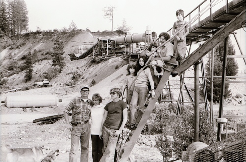 Click to see PIC 7-CARTER 24-4 of Gold Sluicing and Dredging (PIC 7-CARTER 24)