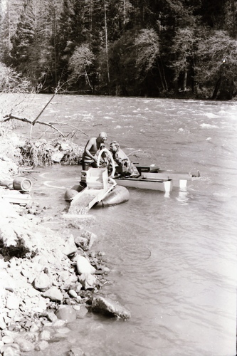Click to see PIC 7-CARTER 24-23 of Gold Sluicing and Dredging (PIC 7-CARTER 24)