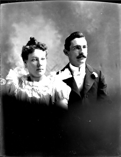 Click to see GP-5X7-19 of Moore Glass Plate Collection (GP-)