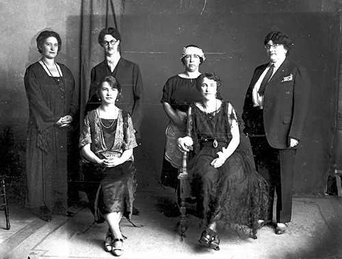 Click to see GP-8X10-29 of Moore Glass Plate Collection (GP-)