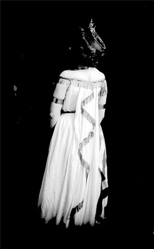 Click to see GP-34 of Moore Glass Plate Collection (GP-)