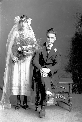 Click to see GP-61 of Moore Glass Plate Collection (GP-)