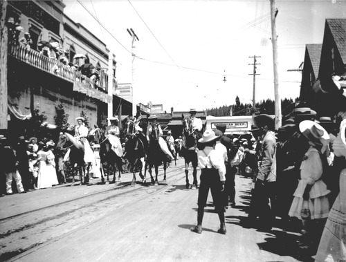 Click to see GP-72 of Moore Glass Plate Collection (GP-)