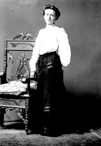 Click to see GP-138 of Moore Glass Plate Collection (GP-)