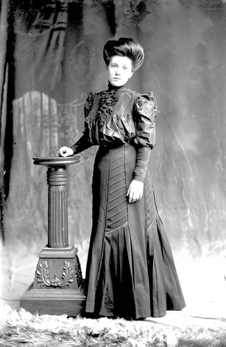 Click to see GP-149 of Moore Glass Plate Collection (GP-)