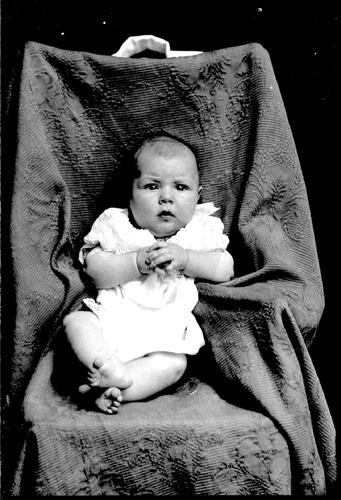 Click to see GP-207 of Moore Glass Plate Collection (GP-)
