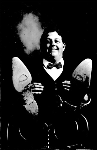 Click to see GP-209 of Moore Glass Plate Collection (GP-)