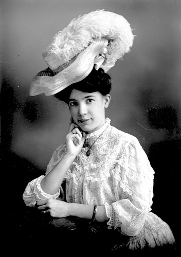 Click to see GP-259 of Moore Glass Plate Collection (GP-)