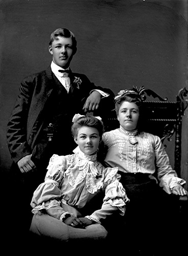 Click to see GP-278 of Moore Glass Plate Collection (GP-)