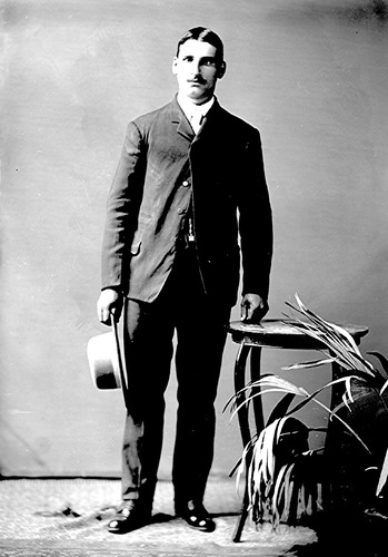 Click to see GP-292 of Moore Glass Plate Collection (GP-)