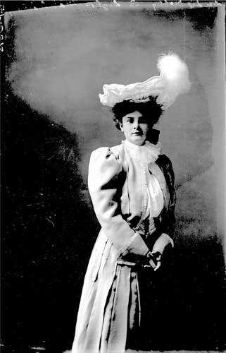 Click to see GP-372 of Moore Glass Plate Collection (GP-)