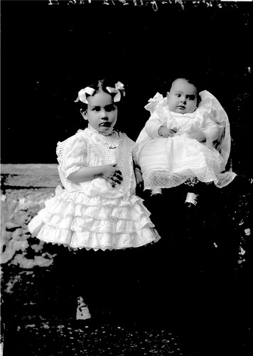 Click to see GP-384 of Moore Glass Plate Collection (GP-)