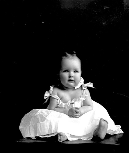 Click to see GP-393 of Moore Glass Plate Collection (GP-)
