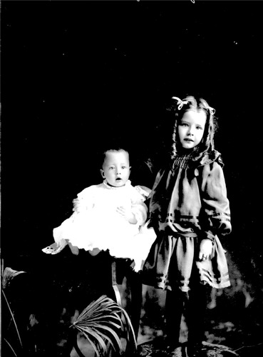 Click to see GP-398 of Moore Glass Plate Collection (GP-)