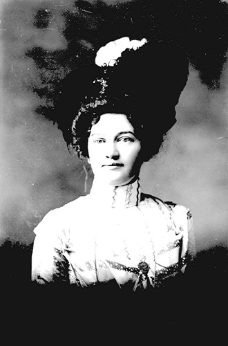Click to see GP-414 of Moore Glass Plate Collection (GP-)