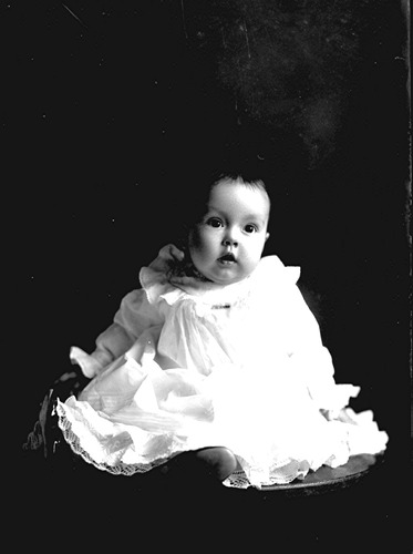Click to see GP-418 of Moore Glass Plate Collection (GP-)