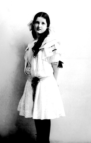 Click to see GP-439 of Moore Glass Plate Collection (GP-)