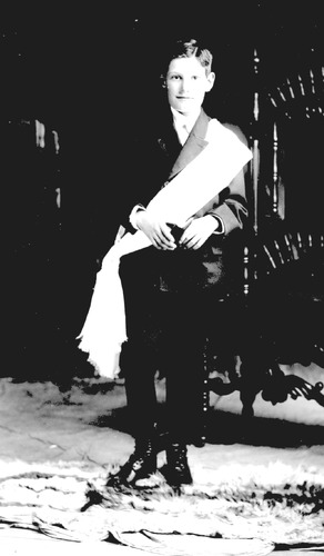 Click to see GP-443 of Moore Glass Plate Collection (GP-)