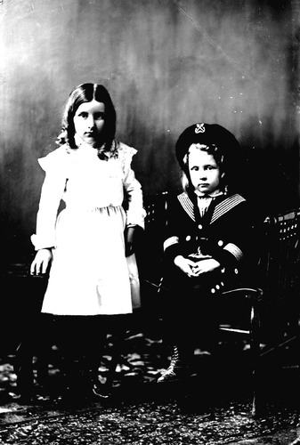 Click to see GP-447 of Moore Glass Plate Collection (GP-)