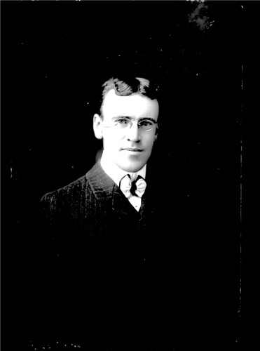 Click to see GP-454 of Moore Glass Plate Collection (GP-)