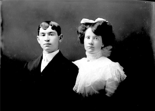 Click to see GP-512 of Moore Glass Plate Collection (GP-)