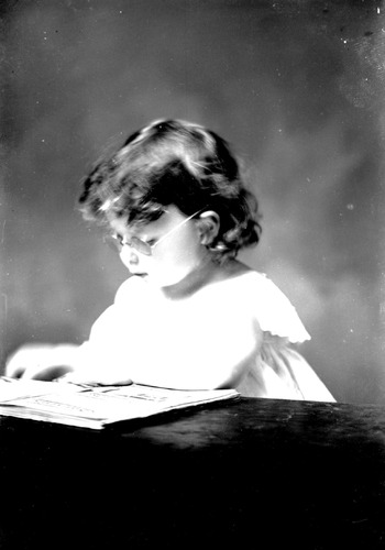 Click to see GP-551 of Moore Glass Plate Collection (GP-)
