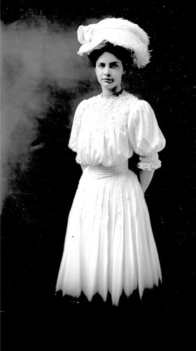 Click to see GP-558 of Moore Glass Plate Collection (GP-)