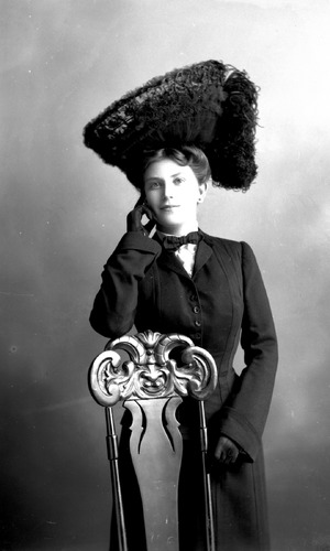 Click to see GP-585 of Moore Glass Plate Collection (GP-)