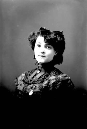 Click to see GP-643 of Moore Glass Plate Collection (GP-)