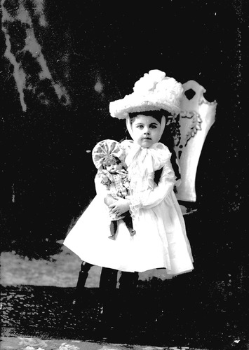 Click to see GP-653 of Moore Glass Plate Collection (GP-)