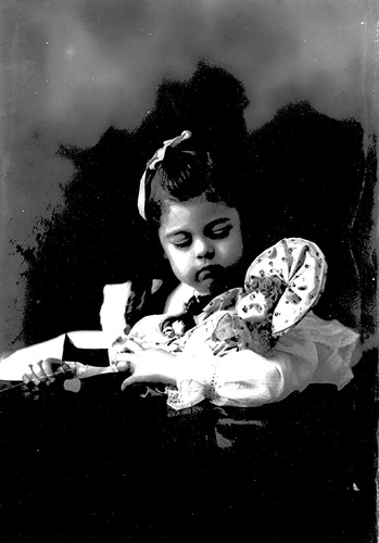 Click to see GP-654 of Moore Glass Plate Collection (GP-)