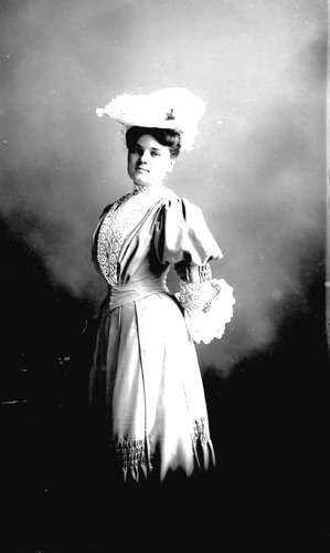 Click to see GP-664 of Moore Glass Plate Collection (GP-)