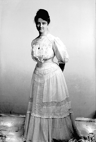 Click to see GP-671 of Moore Glass Plate Collection (GP-)