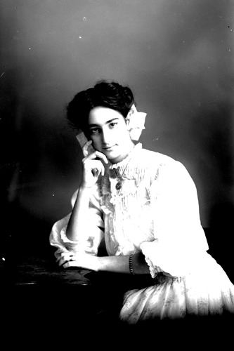 Click to see GP-679 of Moore Glass Plate Collection (GP-)